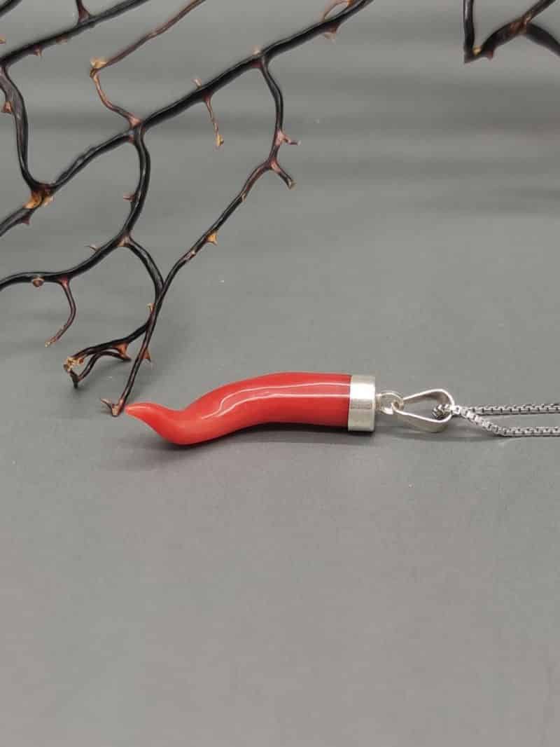 Croce in Argento 925 Dorato con Corallo Rosso Naturale del Mediterraneo e Zircone Bianco centrale Catenina Veneziana 45 cm
