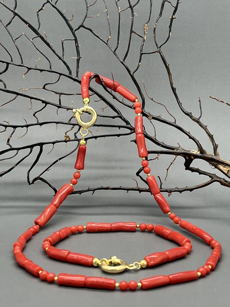 Collana di corallo rosso da 17 pollici Perle rotonde di corallo liscio lucido bianco-rosa-arancione Chiusura per gioielli da 6-12 mm - Italia Collana di corallo rosso da 17 pollici Perle rotonde di corallo liscio lucido bianco-rosa-arancione Chiusura per gioielli da 6-12 mm - Italia